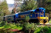 trem da Perurail viajando