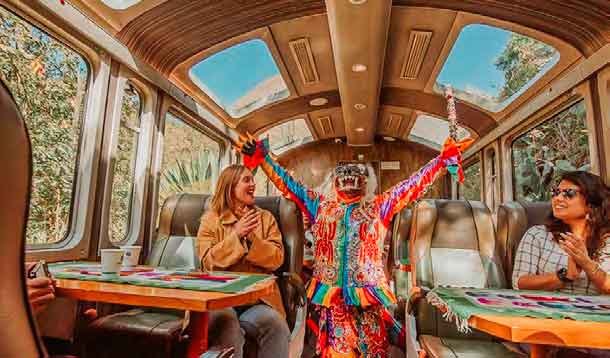 Vista dome observatory trem de luxo em Cusco